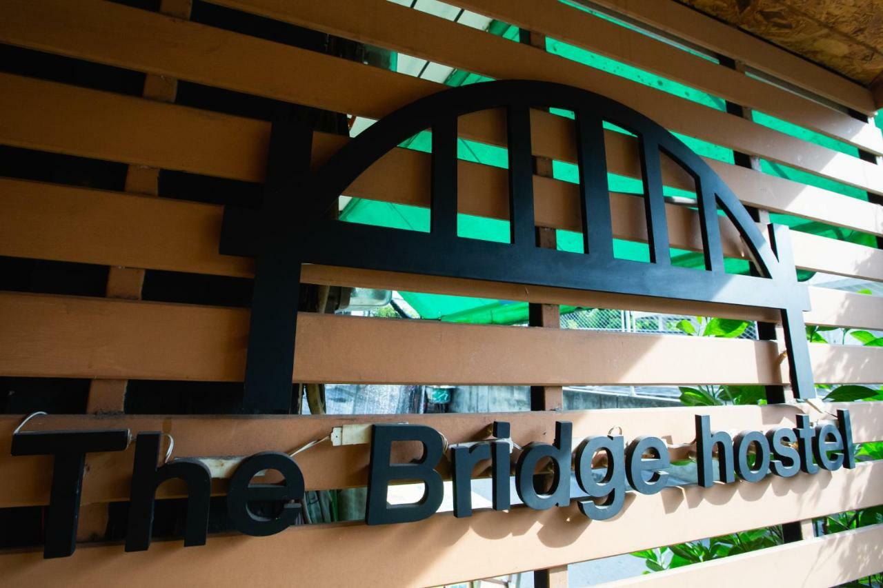 בנגקוק The Bridge Hostel מראה חיצוני תמונה